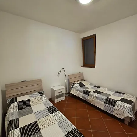 Casa Mario Spacious Garden Apartments, Lägenhet Domaso